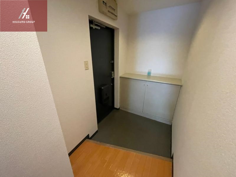 玄関　同施工会社・同型モデルの室内です。（参考写真・イメージ写真）