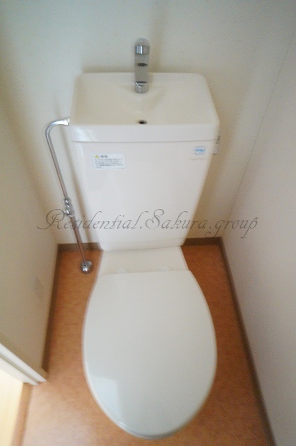 トイレ　落ち着いた色調のトイレです♪