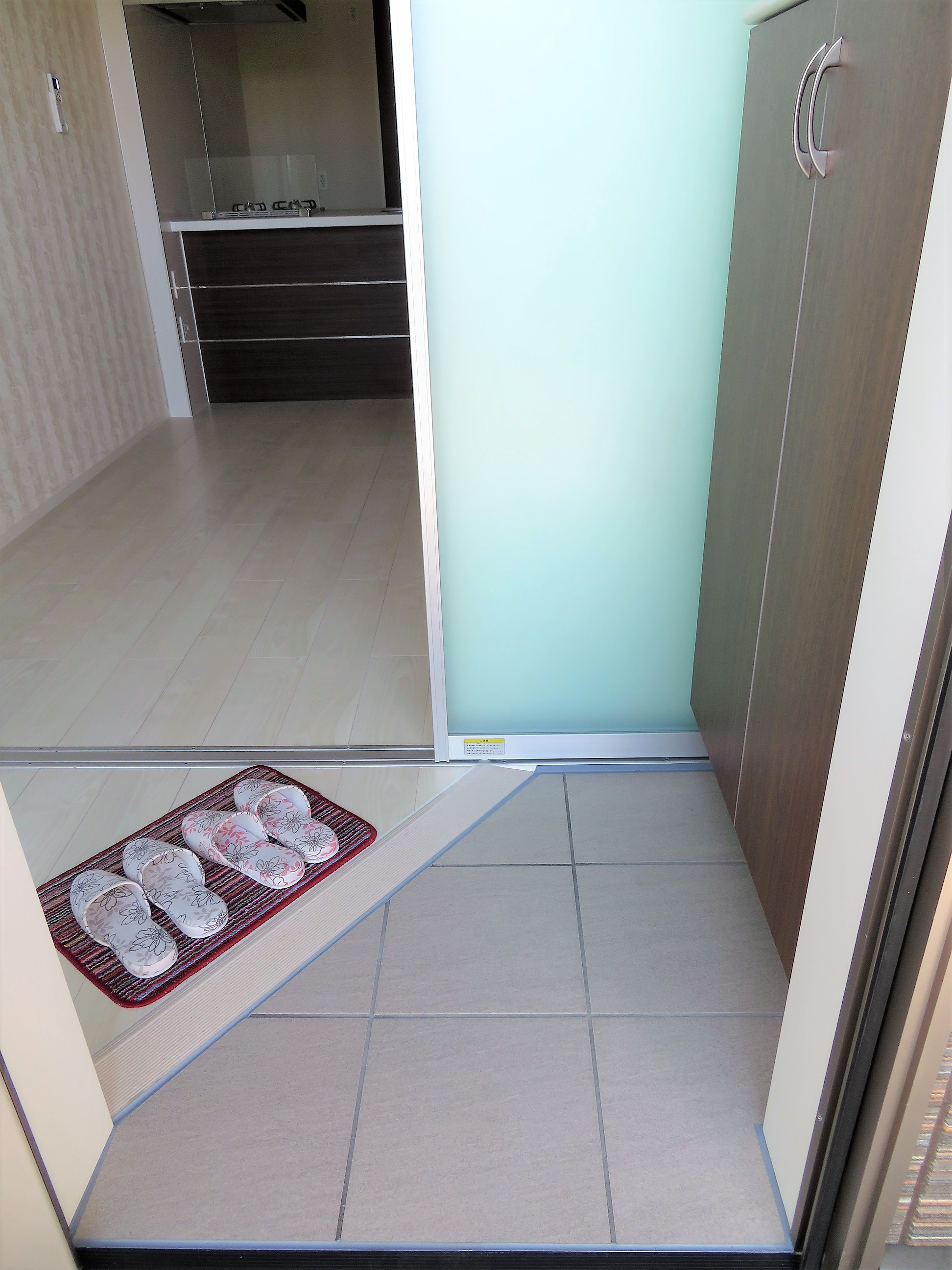 玄関　シューズボックスです！大容量で使いやすいですよ！