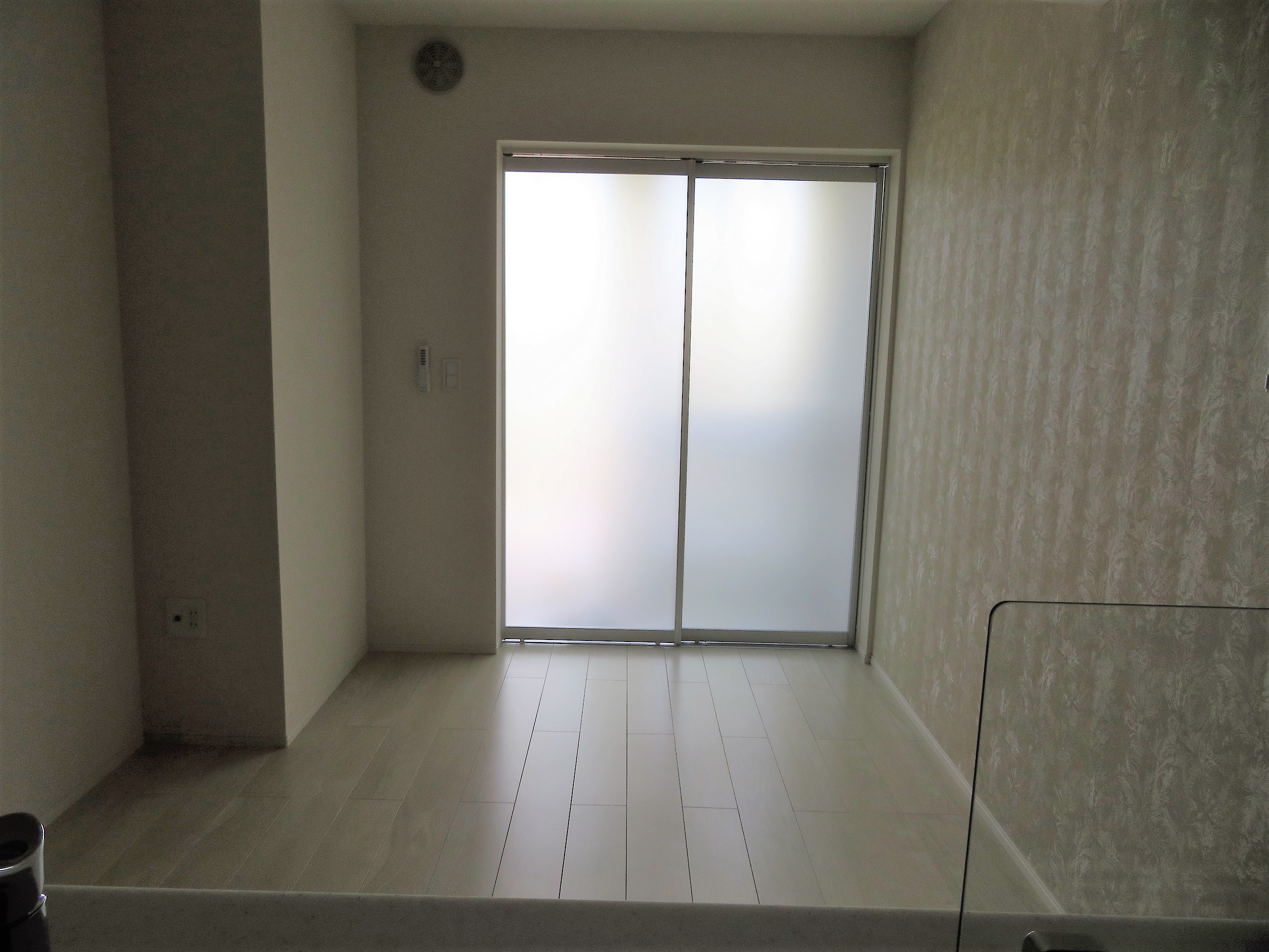 居室・リビング　約13帖の南面リビングです！日当たり良好です！