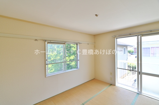 居室・リビング　同型別部屋写真