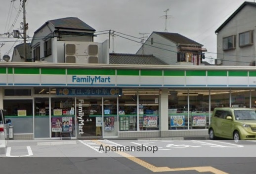 コンビニ　ファミリーマート（コンビニ）まで565m