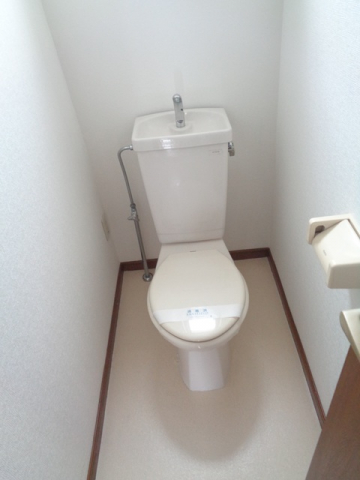 【守山市千代町のアパートのトイレ】