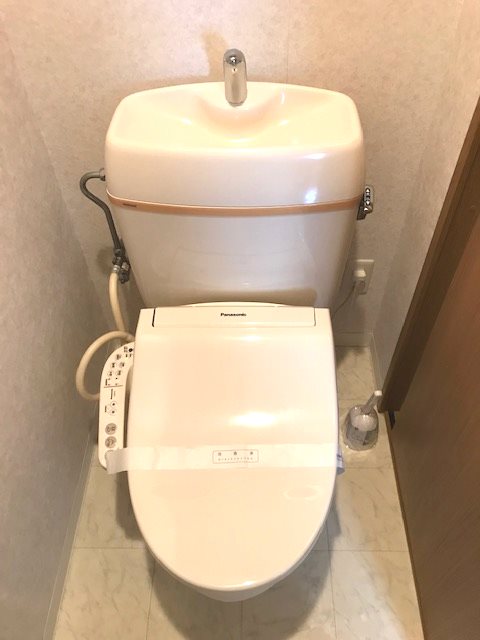 【カスタリア大町のトイレ】