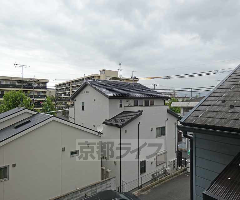 【京都市北区紫野花ノ坊町のマンションの眺望】