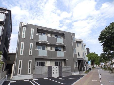 Ｄ－Ｒｅｓｉｄｅｎｃｅ御船町の建物外観