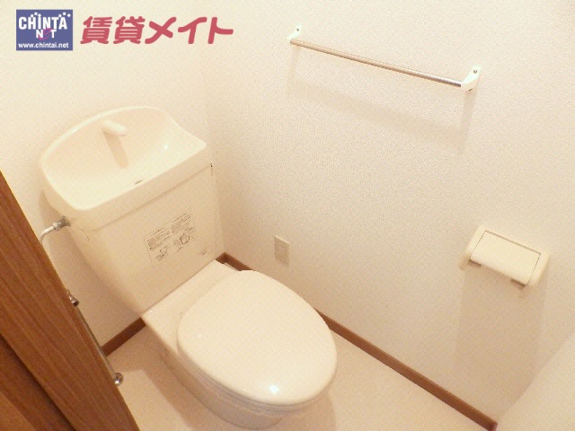 【メゾンイフリートIのトイレ】