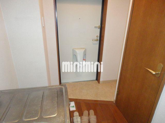 玄関　下駄箱はご自分でご用意くださいね