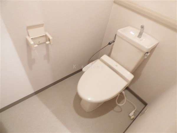 【神戸市中央区海岸通のマンションのトイレ】