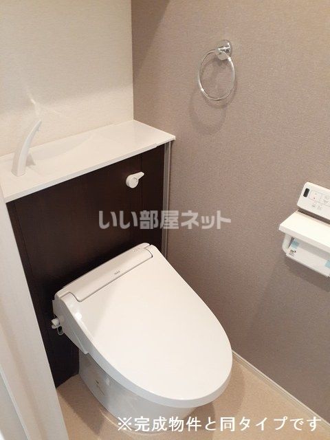 【津市阿漕町津興のアパートのトイレ】