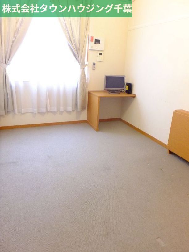 居室・リビング　2Ｆはじゅうたんです