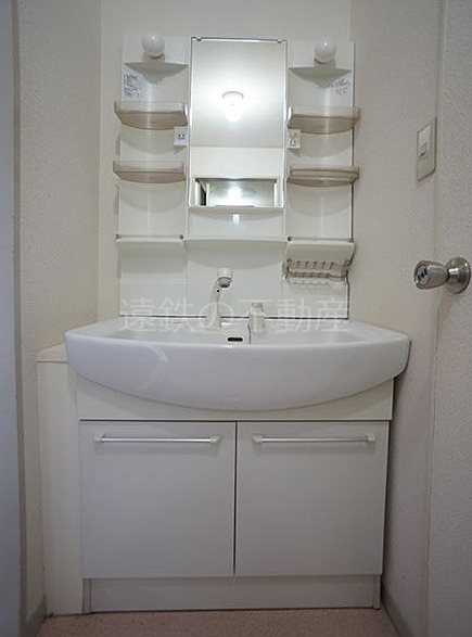 洗面設備　他部屋参照・現況優先