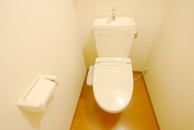 トイレ　シャワー付きトイレ