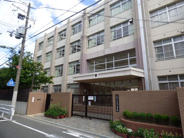 小学校　大阪市立中川小学校（小学校）まで400m