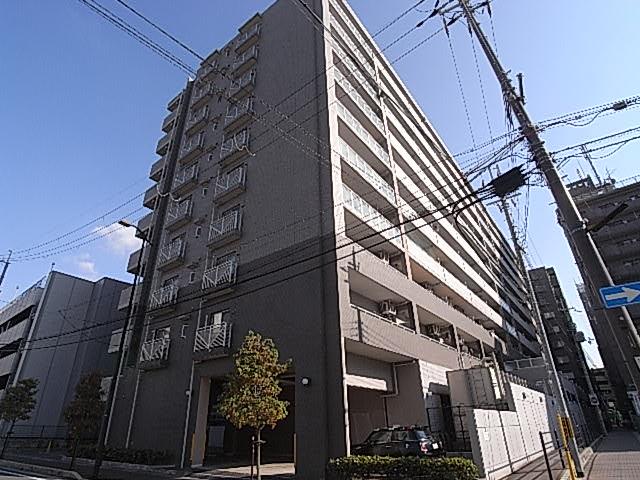 【橿原市新賀町のマンションの建物外観】