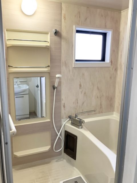 バス・シャワールーム