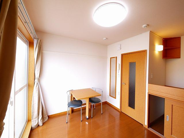 その他部屋・スペース　落ち着いて過ごせるお部屋なので、寝室にいかがでしょうか