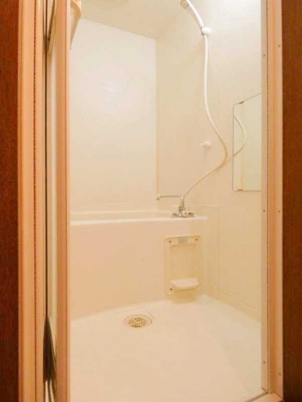 バス・シャワールーム　図面と現状に相違がある場合には現状を優先