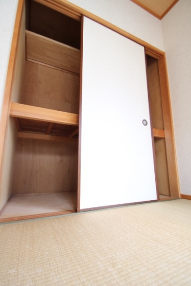 収納　※別部屋の写真です