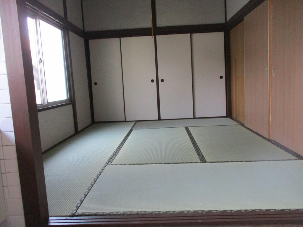 ＪＲ呉線 矢野駅 徒歩14分 2階建 築52年の内装写真
