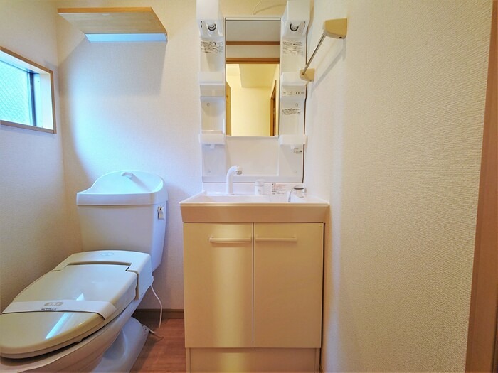 洗面設備　独立洗面台です。