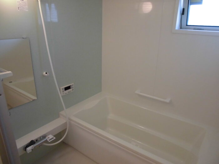 バス・シャワールーム　『グランドール・サクラ』反転イメージ