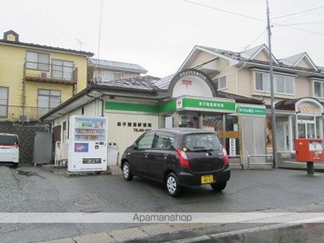 郵便局　巣子簡易郵便局（郵便局）まで427m