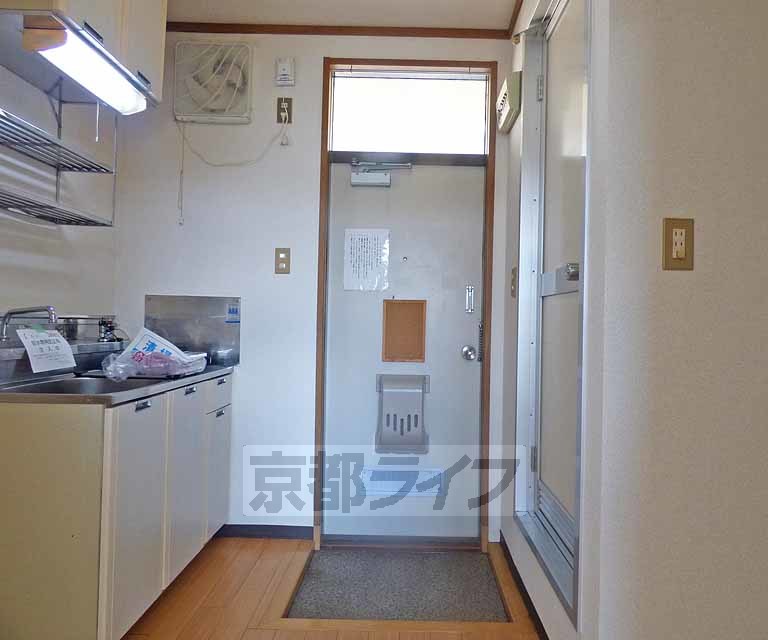 玄関　玄関です。