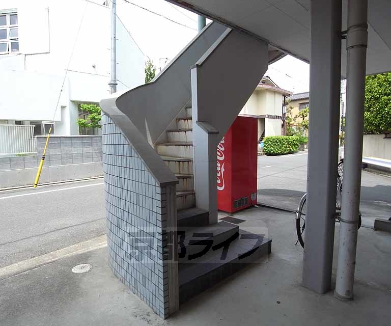 その他共有部分　階段です