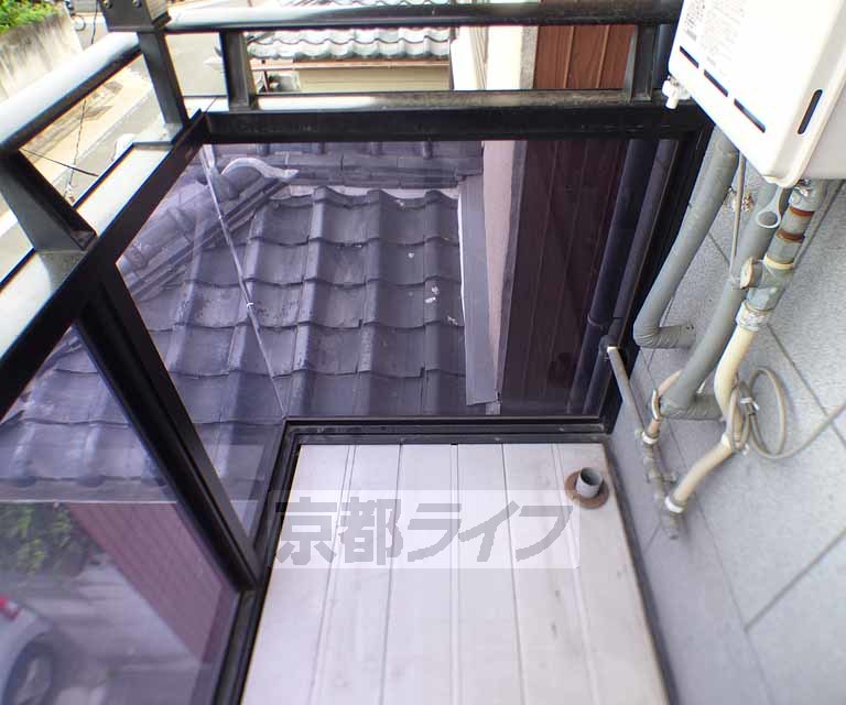 その他設備　バルコニーに洗濯機置けます。