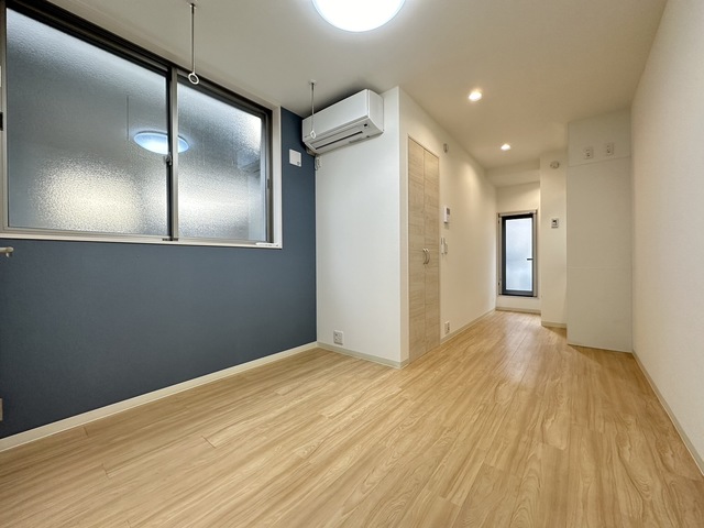 居室・リビング　別部屋参考写真です