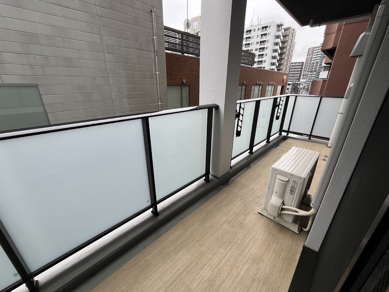 バルコニー　バルコニー