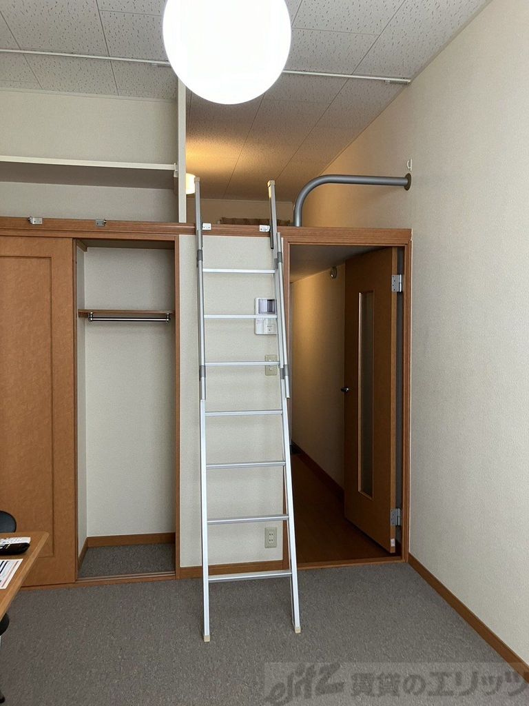 居室・リビング　収納