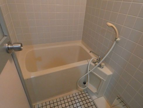 バス・シャワールーム　お風呂で日々の疲れを落としましょう