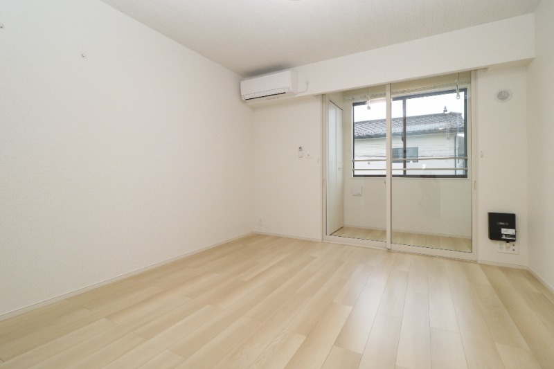 居室・リビング　図面と現状に相違がある場合には現状を優先