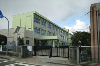 小学校　有田市立保田小学校様（小学校）まで1220m
