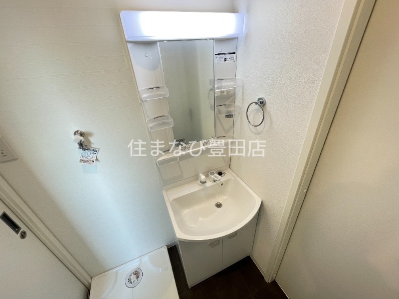 洗面設備　別部屋同型タイプ