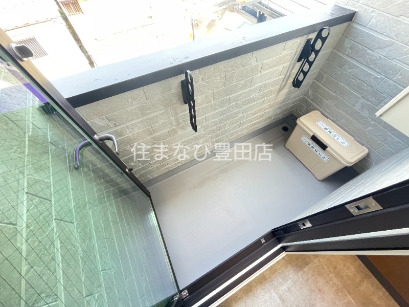 バルコニー　別部屋同型タイプ