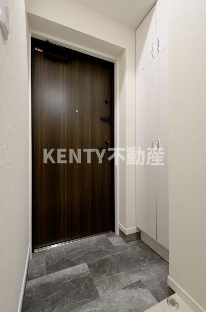 玄関　落ち着いた玄関です