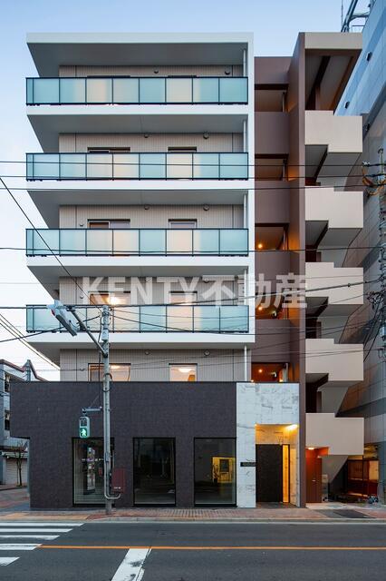 建物外観　落ち着いた雰囲気の外観です