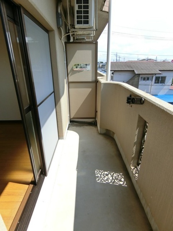 バルコニー　図面と現状に相違がある場合には現状を優先