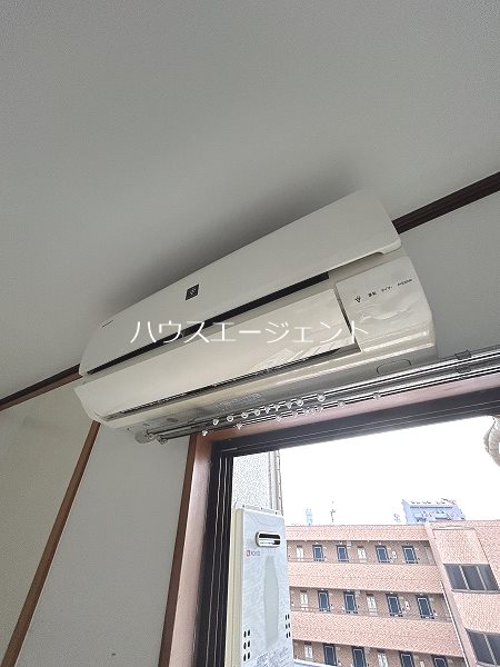 その他　エアコン完備です。※参考画像