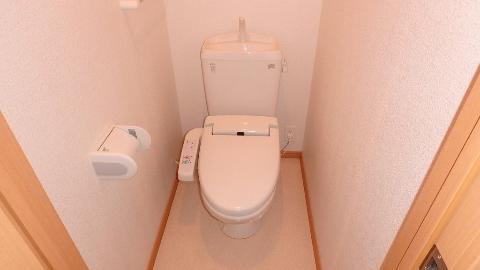 トイレ　ウォシュレット付が嬉しいトイレ♪