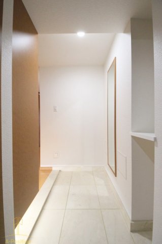 玄関　リーガル四ツ橋立売堀II