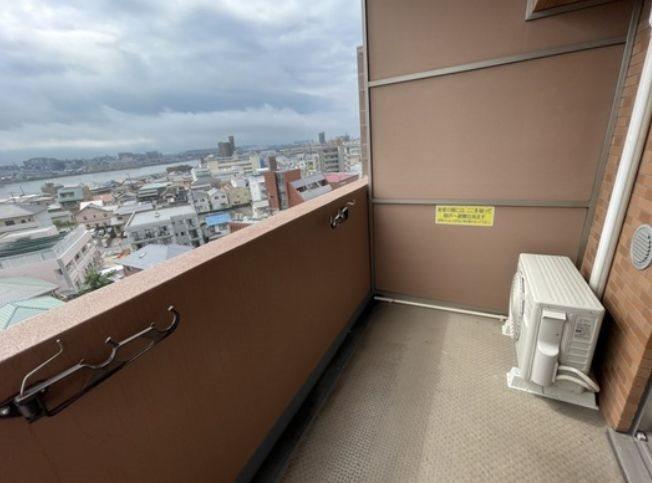 バルコニー　※同物件別号室
