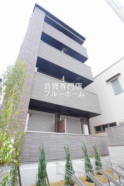 建物外観　4階建て鉄骨造のマンションです！（2025年12月撮影）