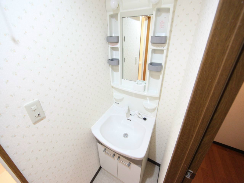 洗面設備　脱衣所　独立洗面台（シャンプードレッサー）洗濯機ご用意できま