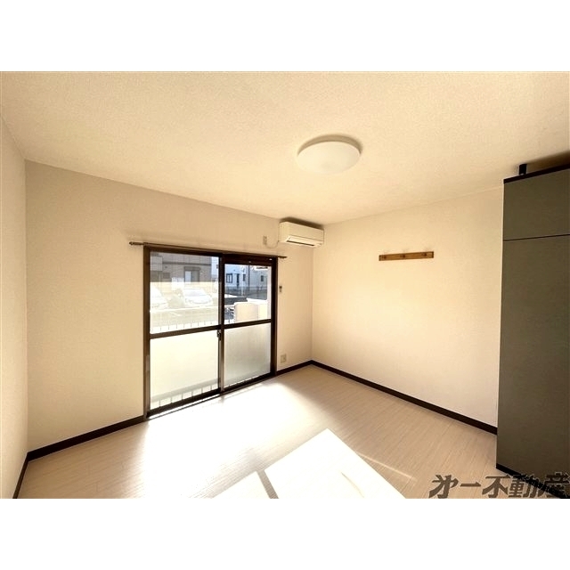 居室・リビング　洋室