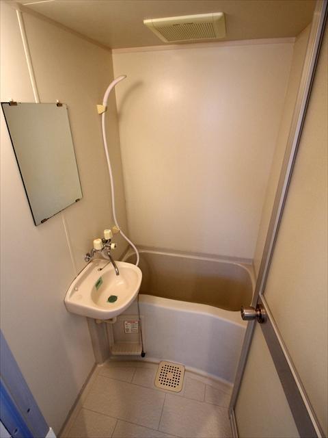 バス・シャワールーム　松山市味酒町　メゾンシーブリーム　浴室