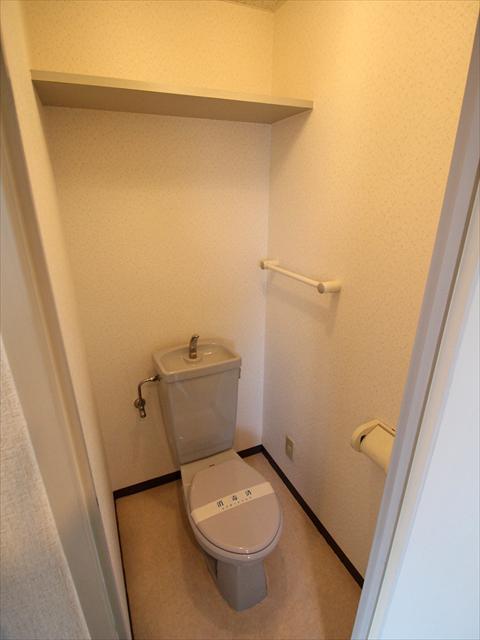 トイレ　松山市味酒町　メゾンシーブリーム　トイレ